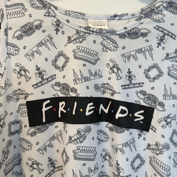 FRIENDS | Themed Graphic Tank Top - Picture 2 of 7